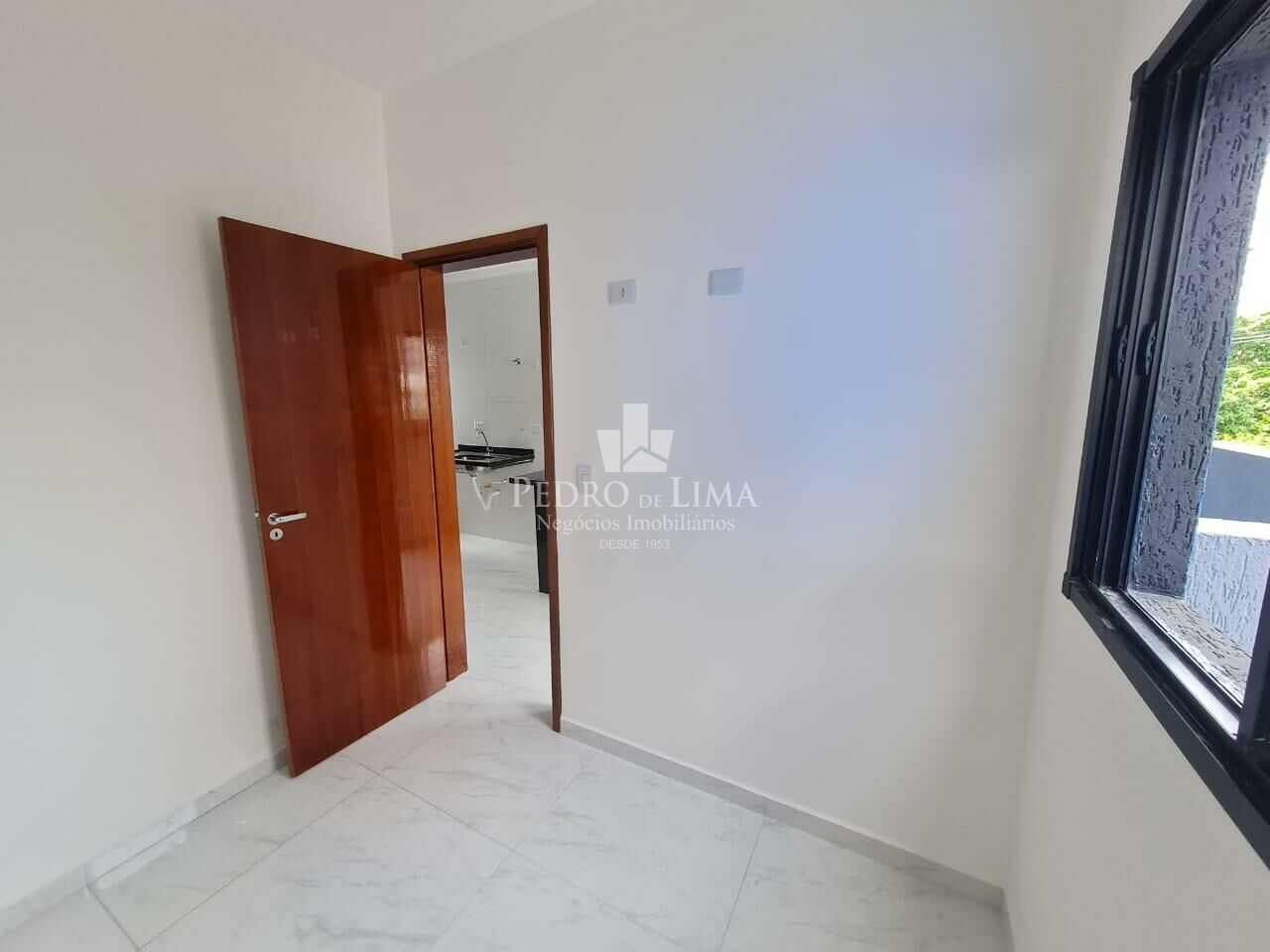 Apartamento 2 dormitórios. Condomínio Residencial Vicente