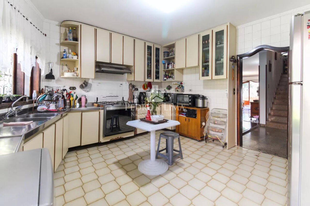 Casa Térrea em São Miguel Paulista -15 m de frente, 4 vagas e 4 dormitórios  
