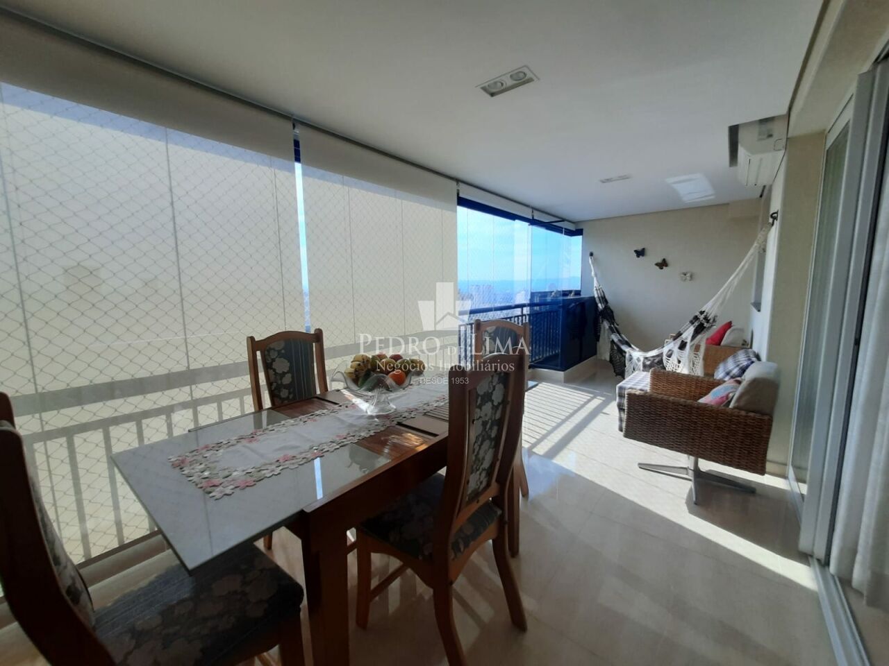 Apartamento 2 suítes, 2 vagas na Mooca. Condomínio Massimo Alto da Mooca