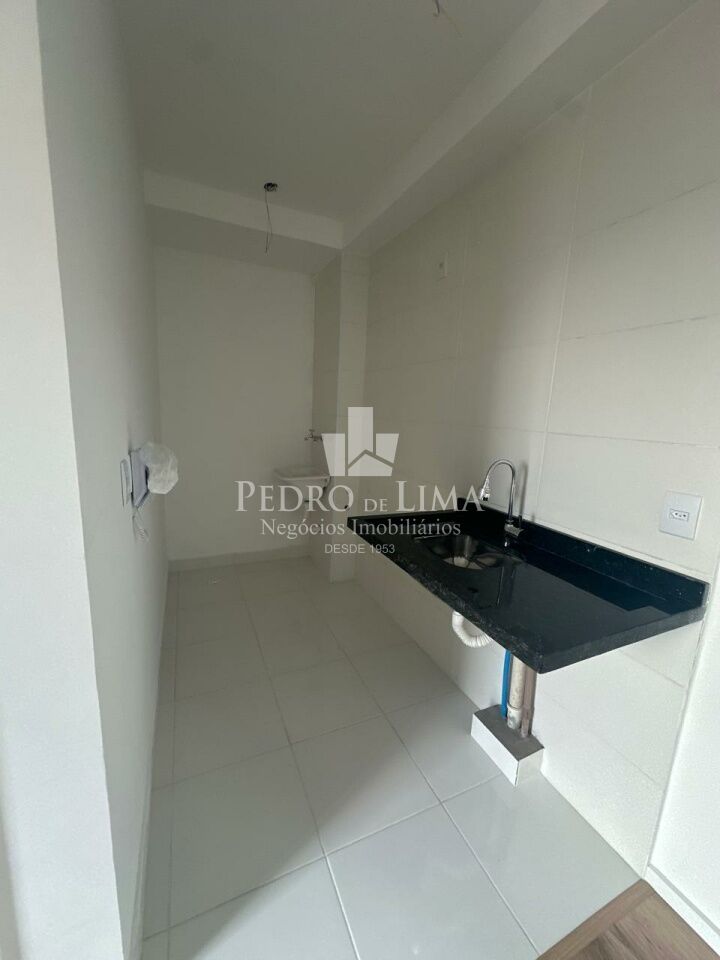 Apartamento no Tatuapé a 600 m da estação do Metrô Carrão, 37m², 2 dormitórios. Condomínio Verona