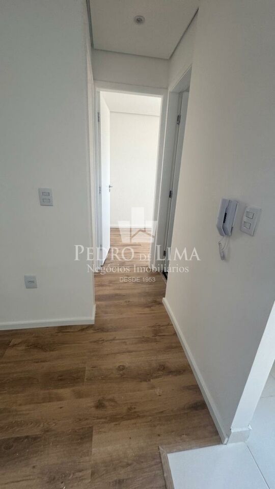 Apartamento no Tatuapé a 600 m da estação do Metrô Carrão, 37m², 2 dormitórios. Condomínio Verona