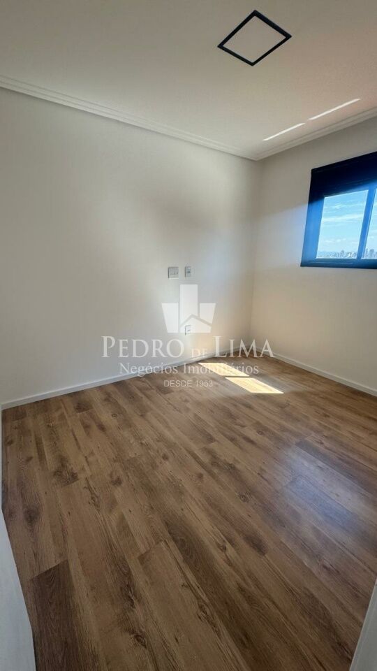 Apartamento no Tatuapé a 600 m da estação do Metrô Carrão, 37m², 2 dormitórios. Condomínio Verona