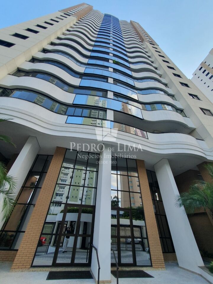 Apartamento no Jardim Anália Franco, 157m². 3 quartos 2 suítes e 3 vagas. Condomínio Valladolid
