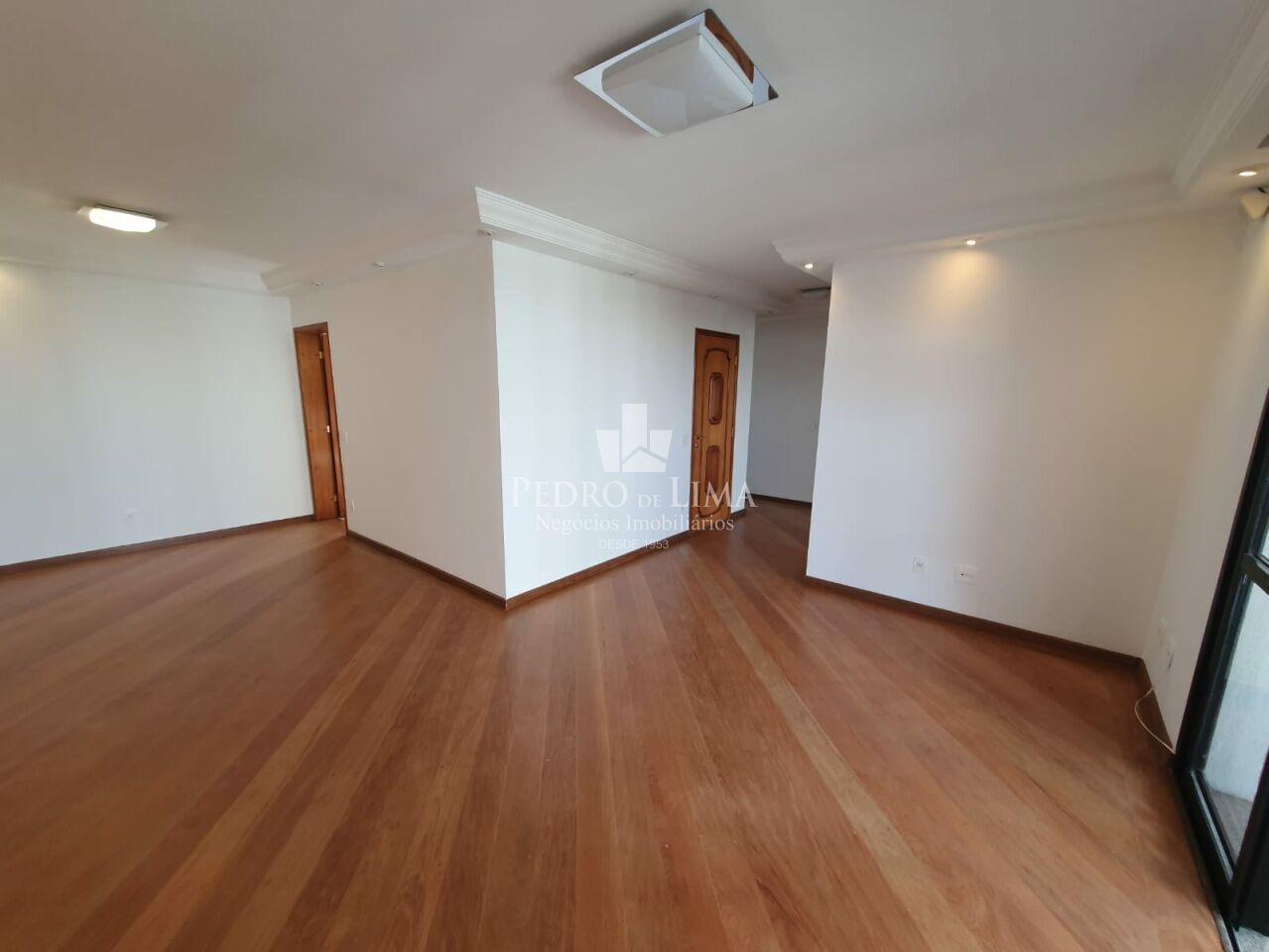 imagem do imovel Apartamento no Jardim Anália Franco, 157m². 3 quartos 2 suítes e 3 vagas. Condomínio Valladolid ref: TP29133