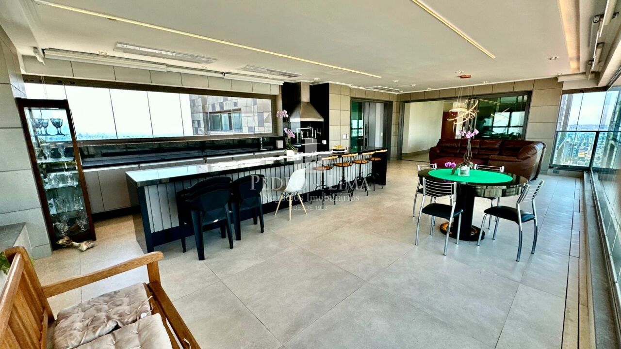 Apartamento 4 dormitórios 4 suítes, 5 vagas. Condomínio Figueira Altos do Tatuapé