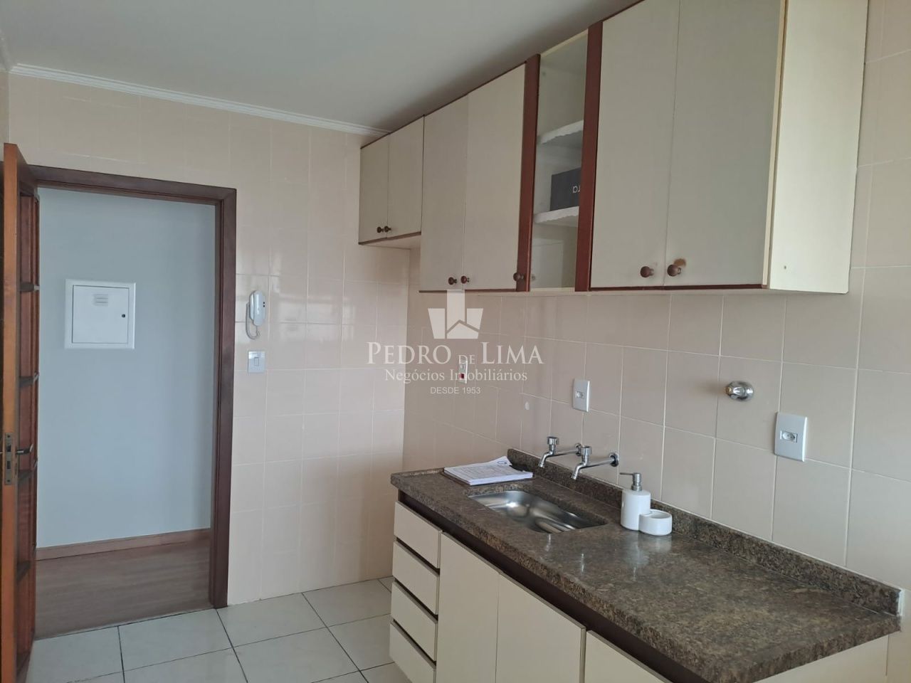 imagem do imovel Apartamento para aqlugar com 3 dormitórios e 72 m² ref: TP29166