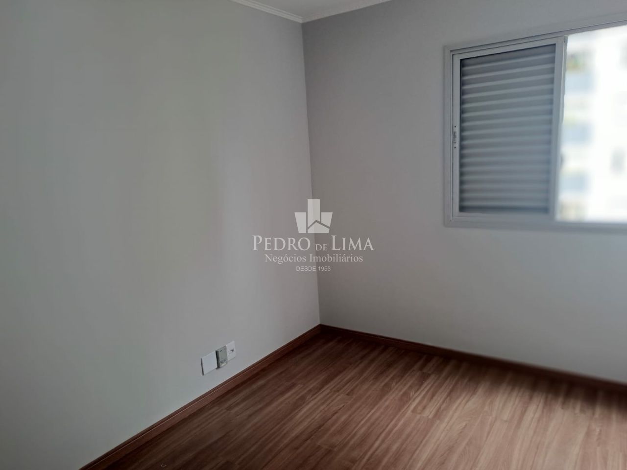 Apartamento para aqlugar com 3 dormitórios e 72 m²