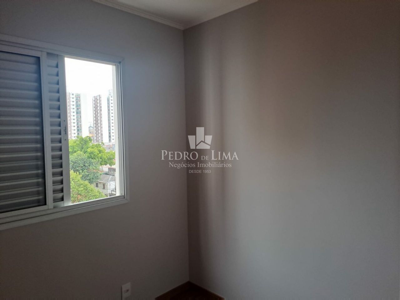Apartamento para aqlugar com 3 dormitórios e 72 m²