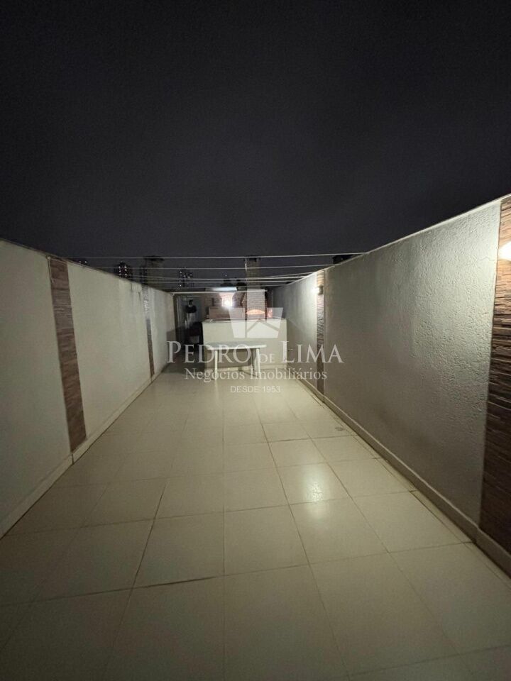 Sobrado com 3 quartos sendo 1 suíte e 4 vagas a venda no Jardim Têxtil