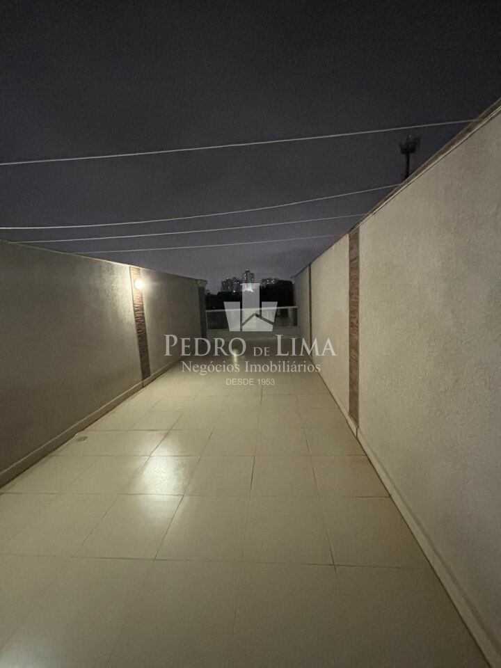 Sobrado com 3 quartos sendo 1 suíte e 4 vagas a venda no Jardim Têxtil