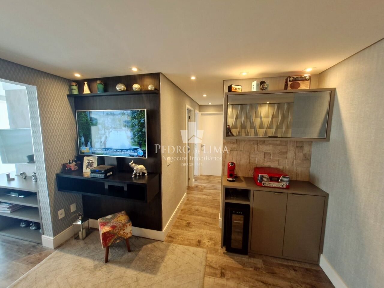 Apartamento no Tatuapé com 70m², 3 quartos com suíte e 2 vagas. Condomínio Passos Do Parque 