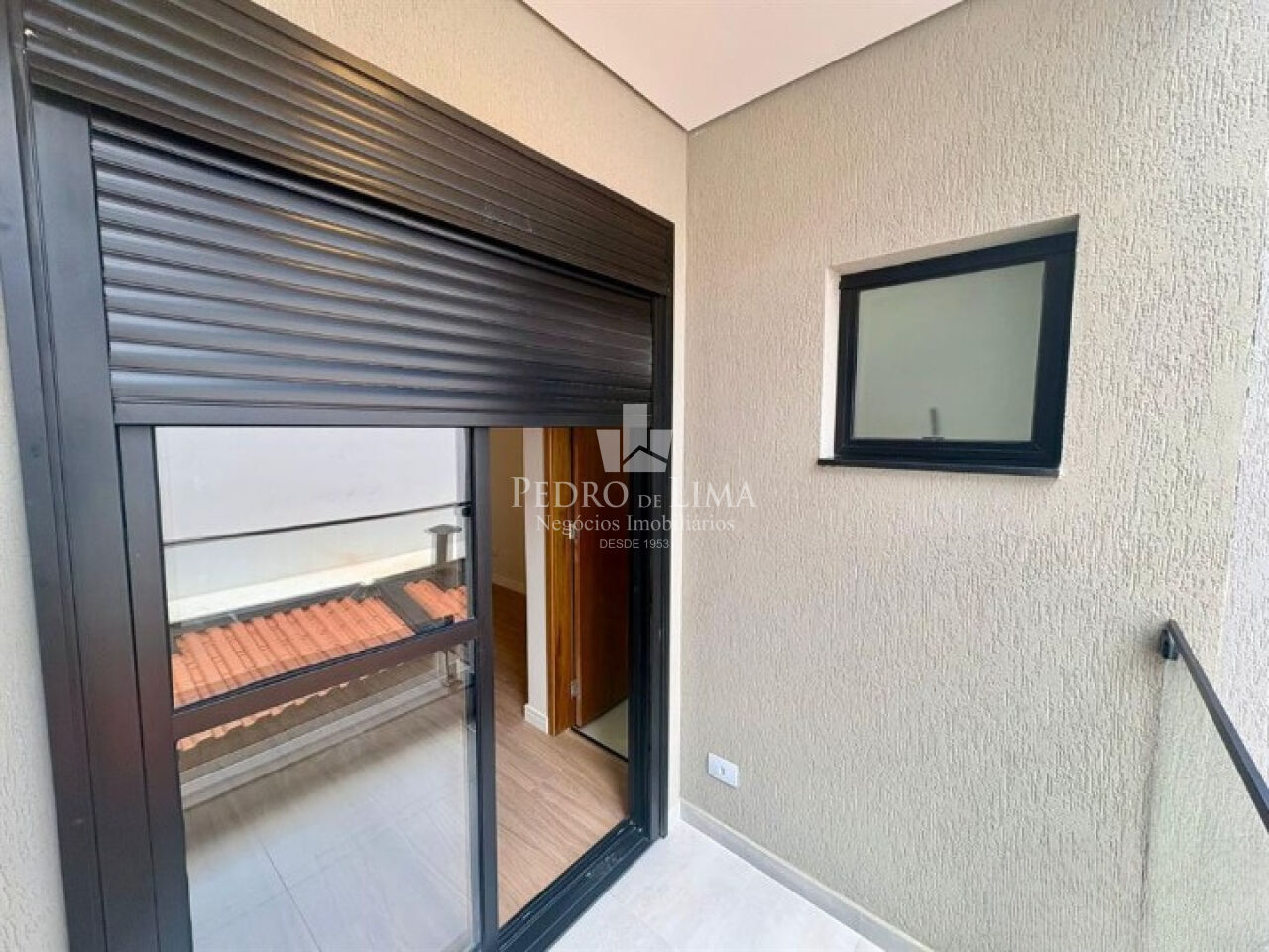 Sobrado de 150m² com 3 suítes, 3 vagas na Penha a 1500 metros do Metrô Vila Matilde