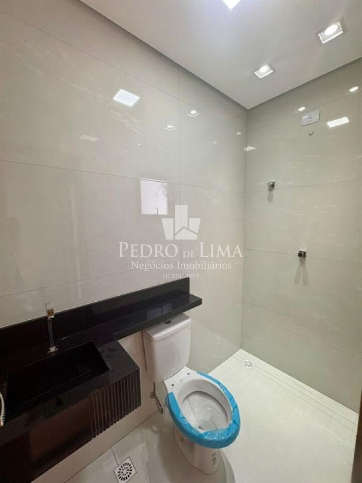 Sobrado de 150m² com 3 suítes, 3 vagas na Penha a 1500 metros do Metrô Vila Matilde