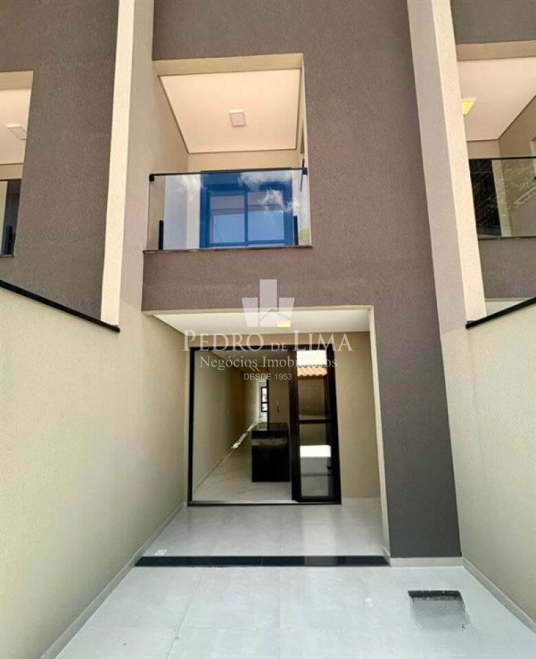 Sobrado de 150m² com 3 suítes, 3 vagas na Penha a 1500 metros do Metrô Vila Matilde