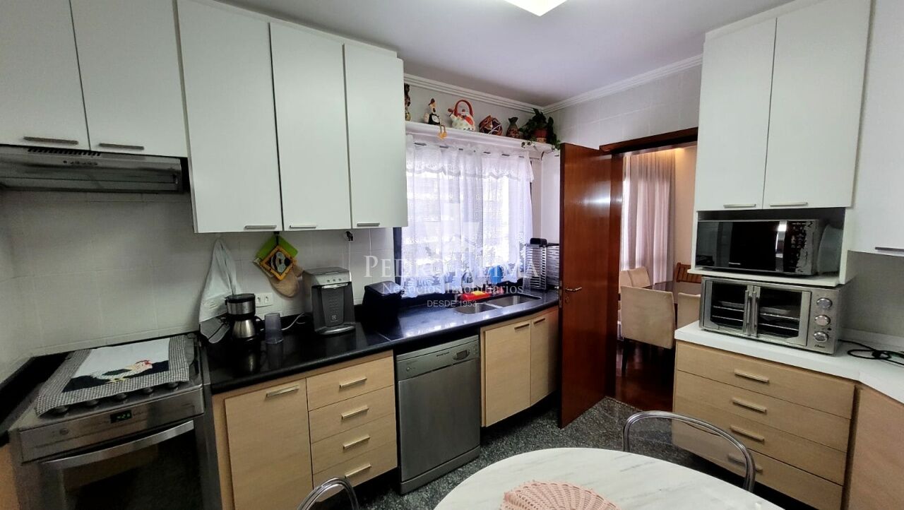 Anália Franco 3 Dormitórios, 2 vagas, com sacadas. Condomínio Firenze & Venezia