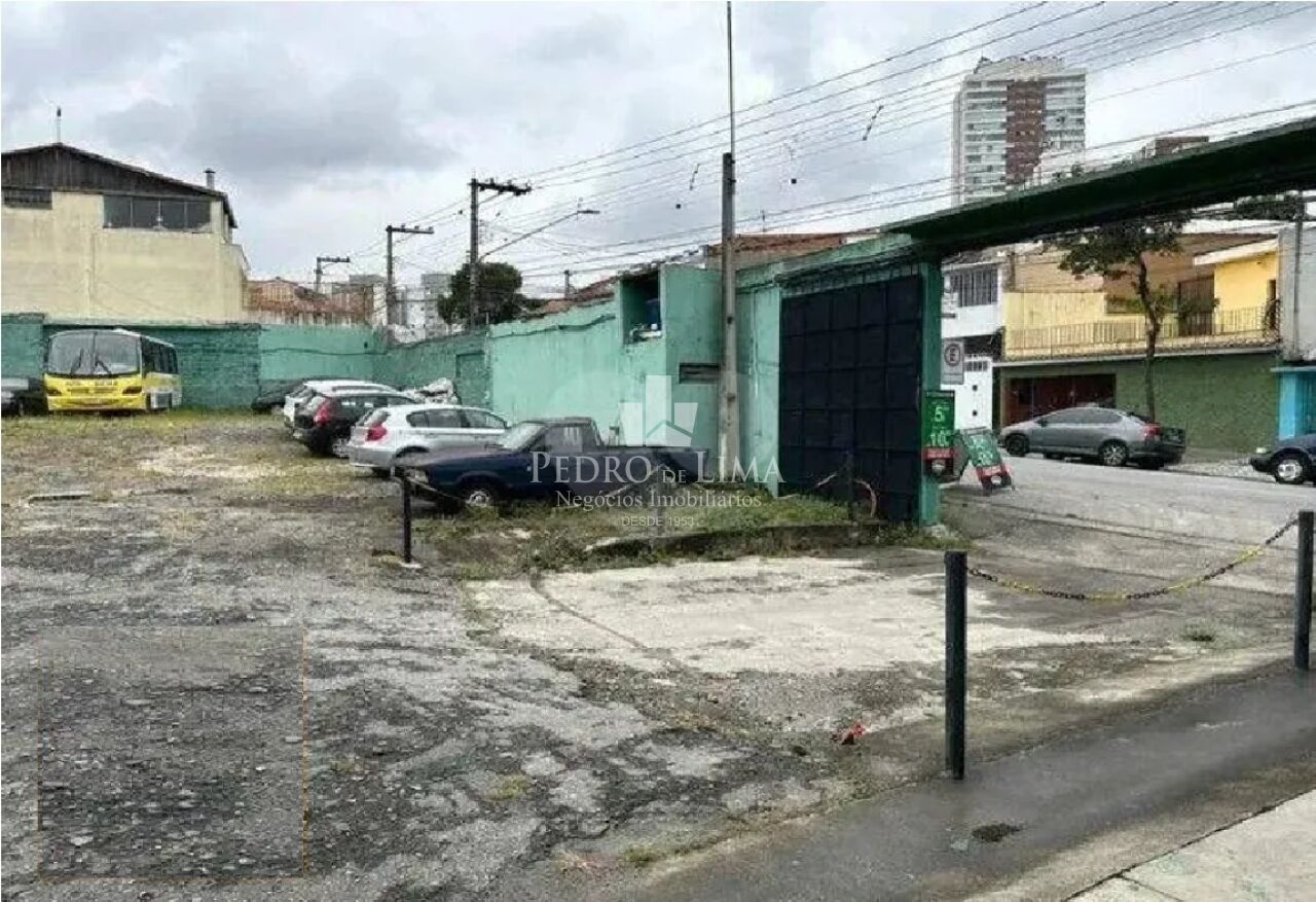 Terreno de 1459m² com 400m² de cobertura no Tatuapé