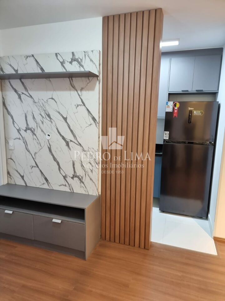 Apartamento Mobiliado de 65m² com 2 Dormitórios e Duas Vagas de Garagem. Condomínio Universo Tatuapé