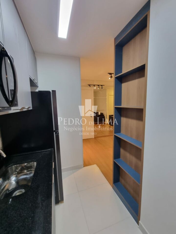 Apartamento Mobiliado de 65m² com 2 Dormitórios e Duas Vagas de Garagem. Condomínio Universo Tatuapé
