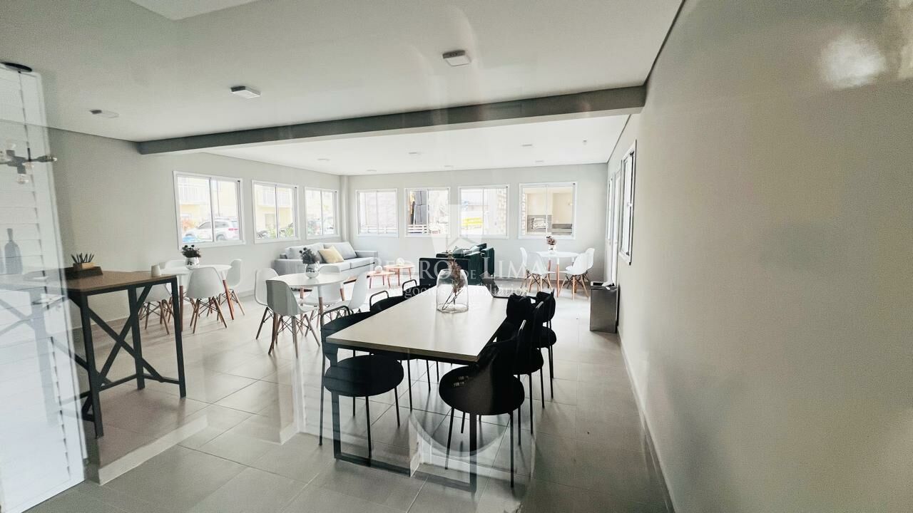Apartamento, 28m², 1 dormitório com varanda na região da Penha   