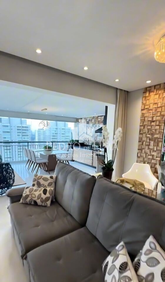 Apartamento 3 quartos sendo 1 suíte e 2 vagas no Tatuapé. Condomínio Gran Quadra San Felipe Giardino