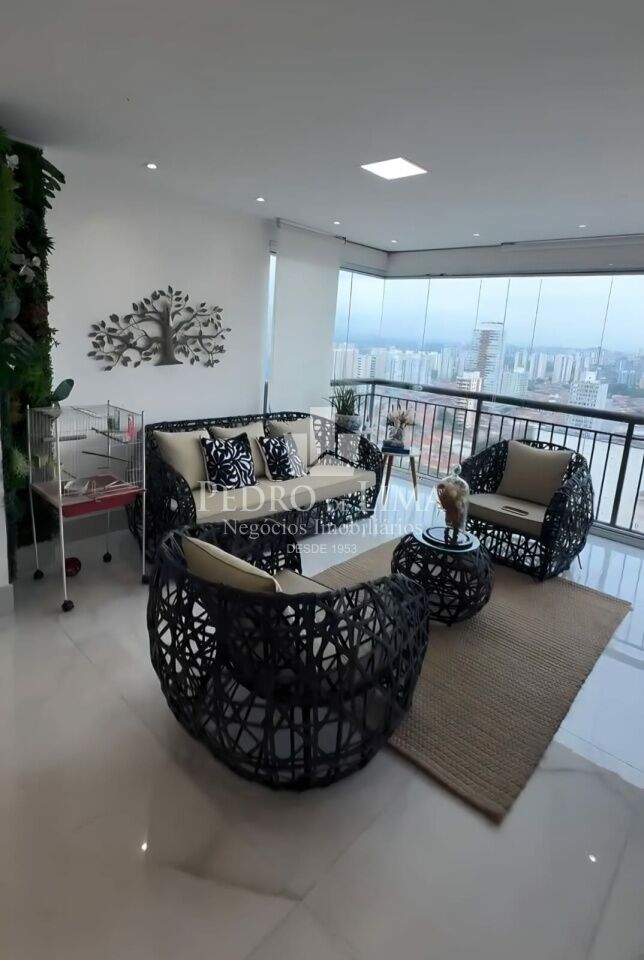 Apartamento 3 quartos sendo 1 suíte e 2 vagas no Tatuapé. Condomínio Gran Quadra San Felipe Giardino