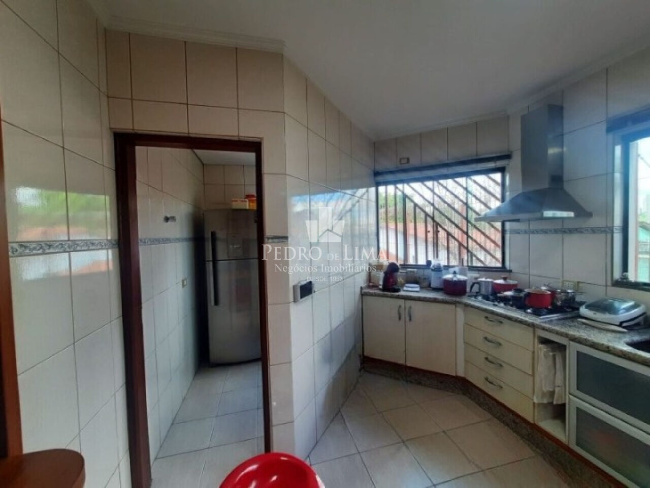Oportunidade na Vila Formosa. Sobrado com 3 suítes, 5 vagas de garagem.