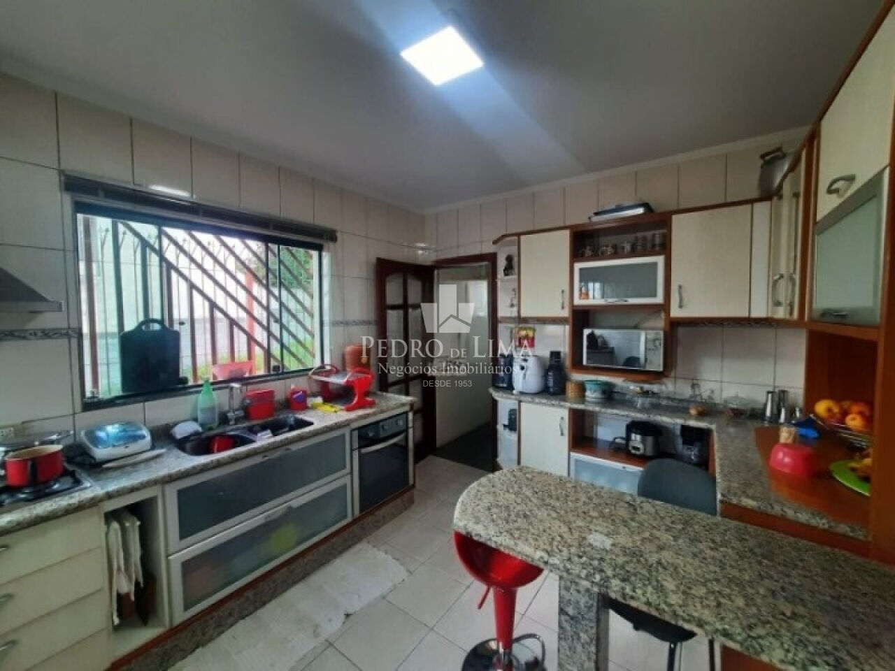 Oportunidade na Vila Formosa. Sobrado com 3 suítes, 5 vagas de garagem.