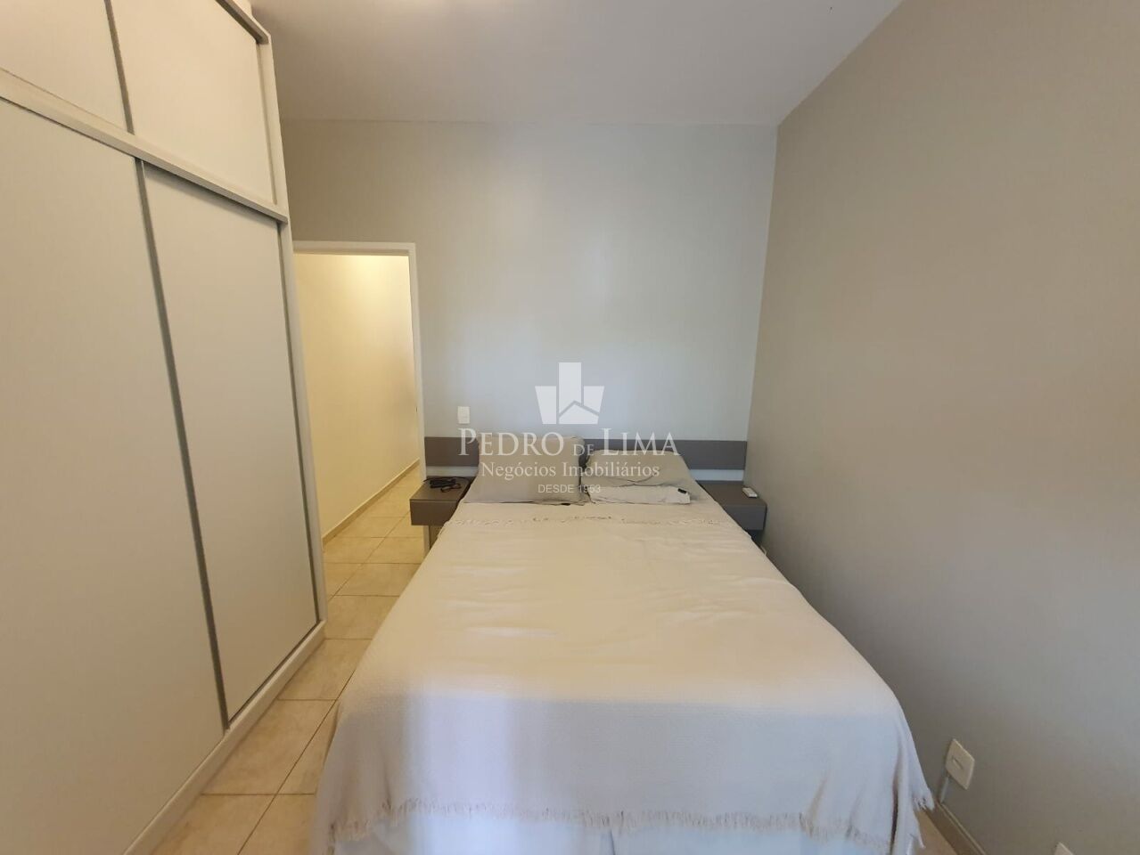 Sobrado no Jardim Aricanduva, 3 quartos com suíte, 1 vaga, área gourmet.