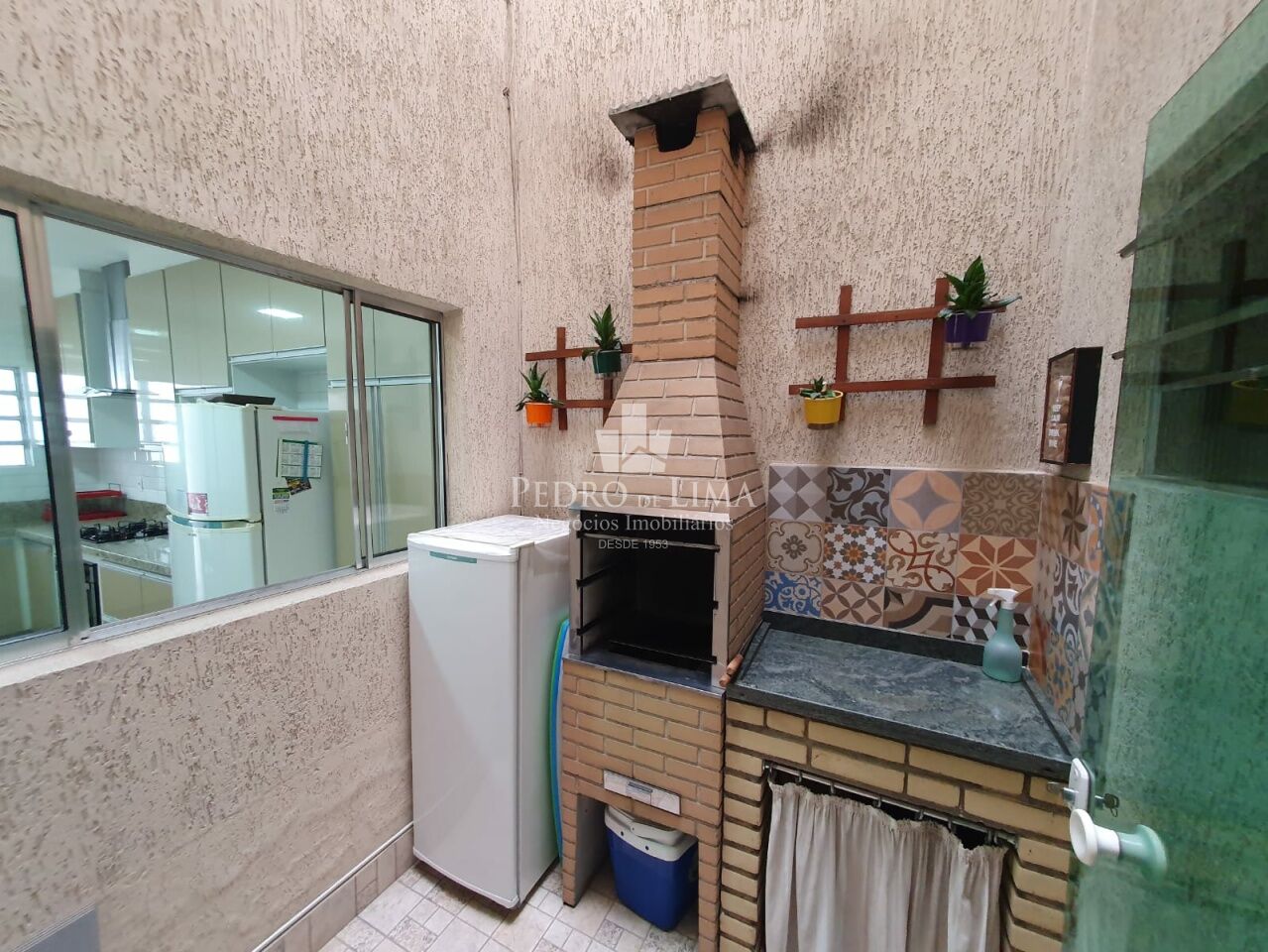 Sobrado no Jardim Aricanduva, 3 quartos com suíte, 1 vaga, área gourmet.