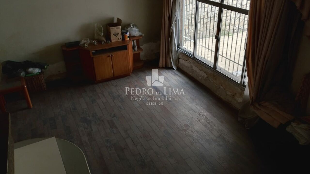 Sobrado de 171m² no Aricanduva com 3 Dormitórios e 4 Vagas de Garagem