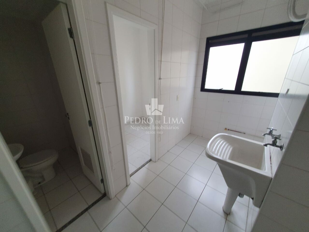 Apartamento no Tatuapé, alto padrão, 195m2 4 suítes e 4 vagas fixas.