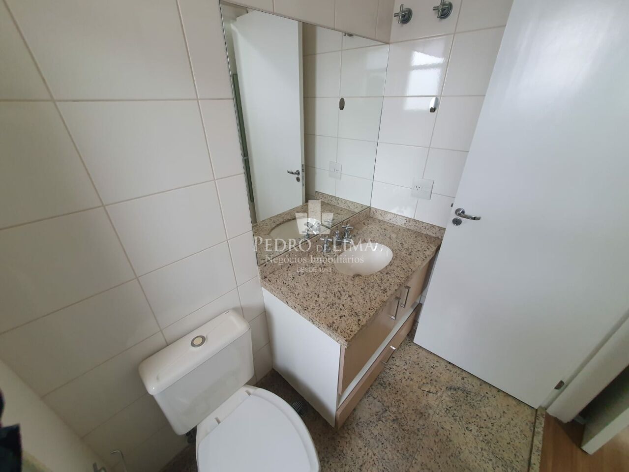Apartamento no Tatuapé, alto padrão, 195m2 4 suítes e 4 vagas fixas.