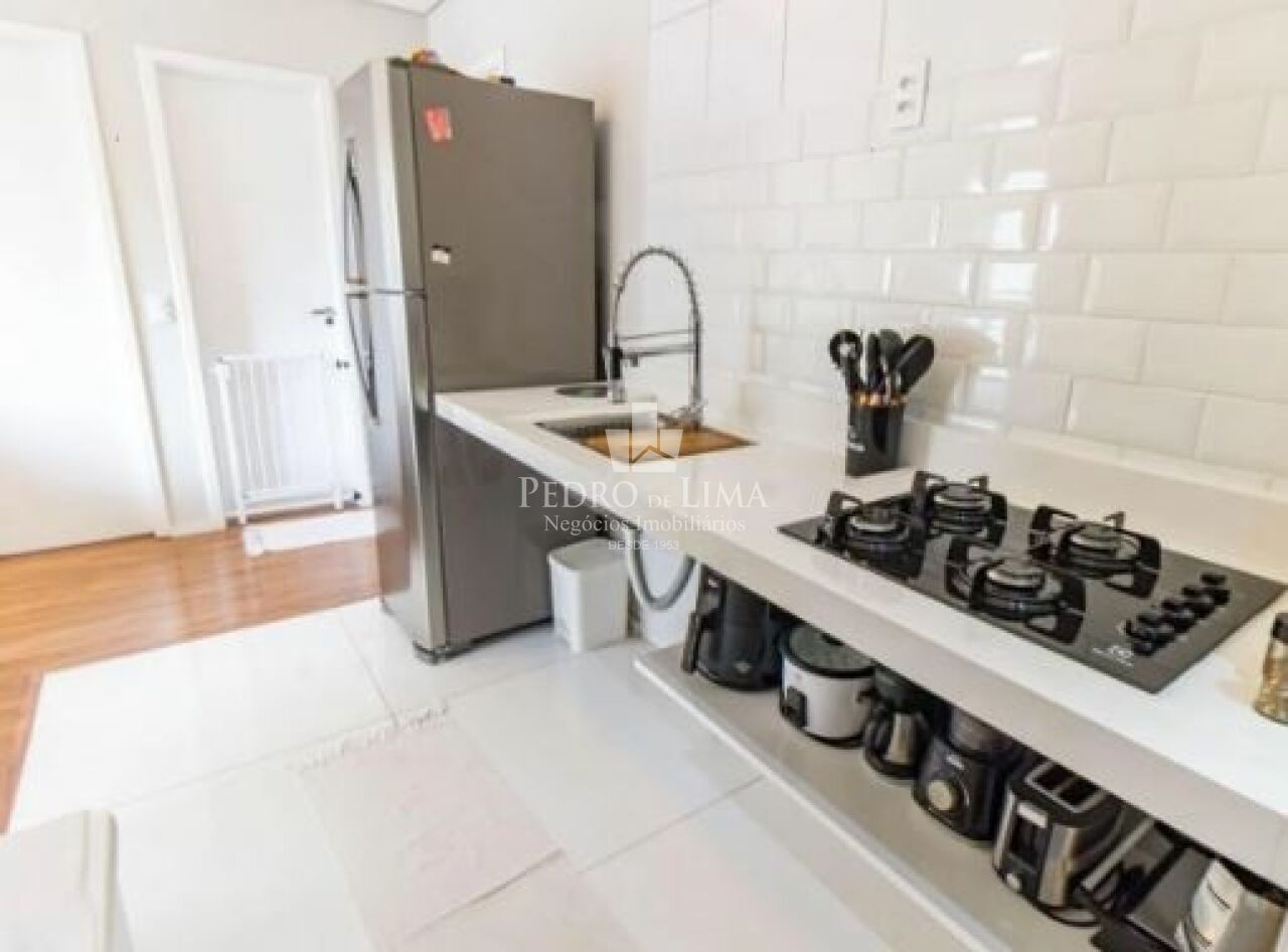 Apartamento 38m², 2 dormitórios, 1 vaga na Água Rasa. Condomínio Memory Anália Franco