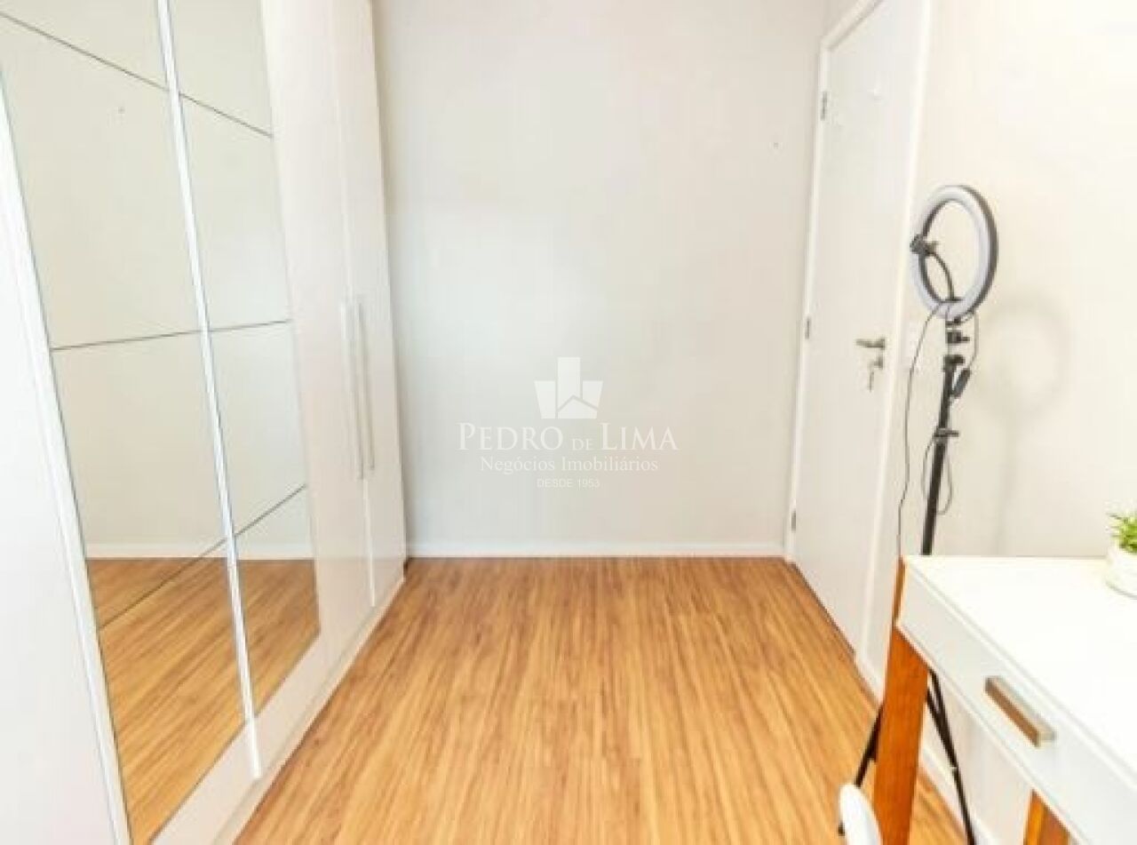 Apartamento 38m², 2 dormitórios, 1 vaga na Água Rasa. Condomínio Memory Anália Franco
