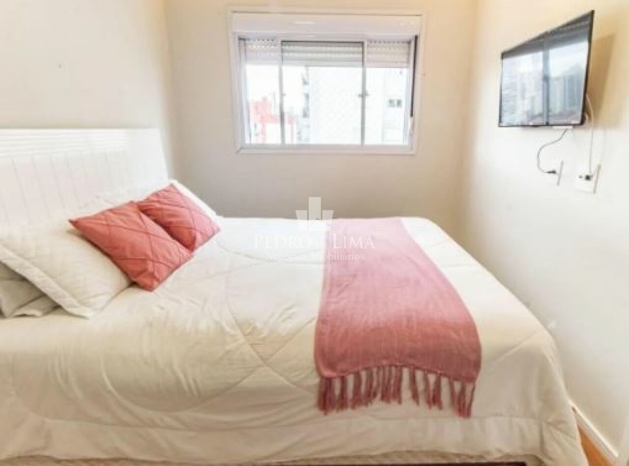 Apartamento 38m², 2 dormitórios, 1 vaga na Água Rasa. Condomínio Memory Anália Franco