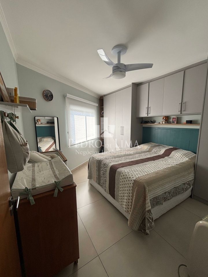 Sobrado com Espaço Gourmet, 2 dormitórios, 3 banheiros, 1 vaga de garagem.