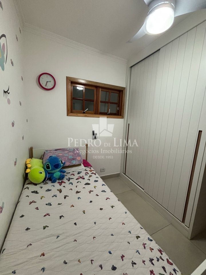 Sobrado com Espaço Gourmet, 2 dormitórios, 3 banheiros, 1 vaga de garagem.
