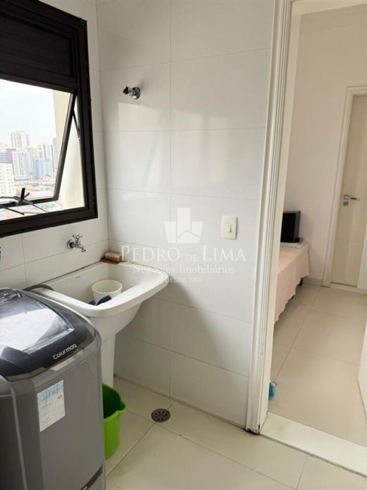 Apartamento Condomínio San Remo 268m², Tatuapé, 4 suítes e 4 vagas 