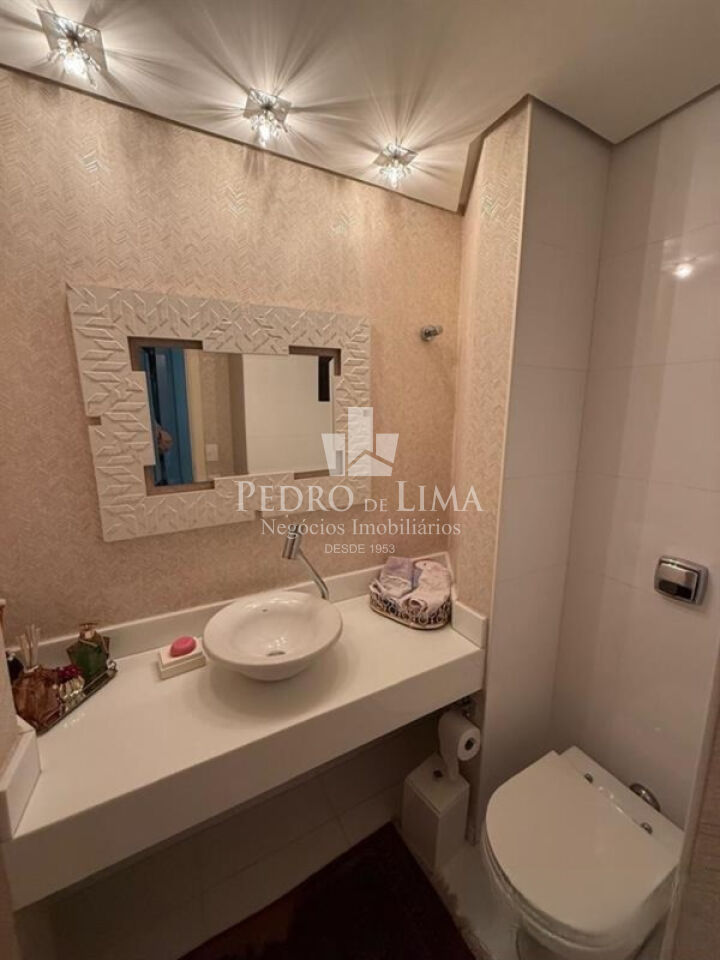Apartamento Condomínio San Remo 268m², Tatuapé, 4 suítes e 4 vagas 