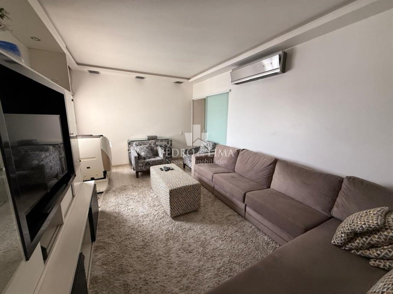 Apartamento Condomínio San Remo 268m², Tatuapé, 4 suítes e 4 vagas 