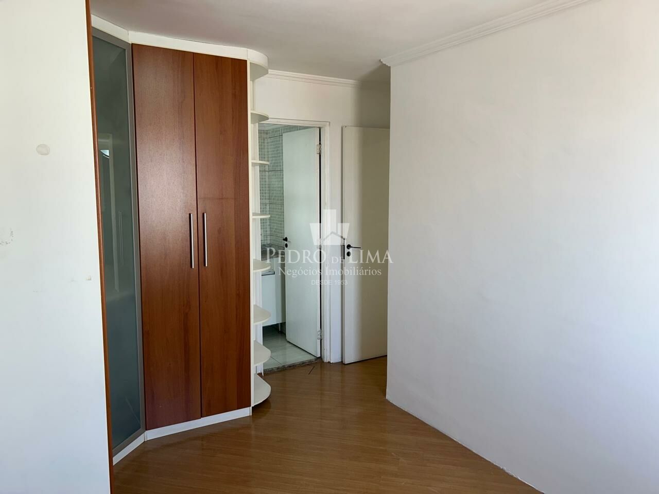 Apartamento 2 quartos 1 suíte, 1 vaga - Condomínio Edifício Villa Califórnia - Carrão 