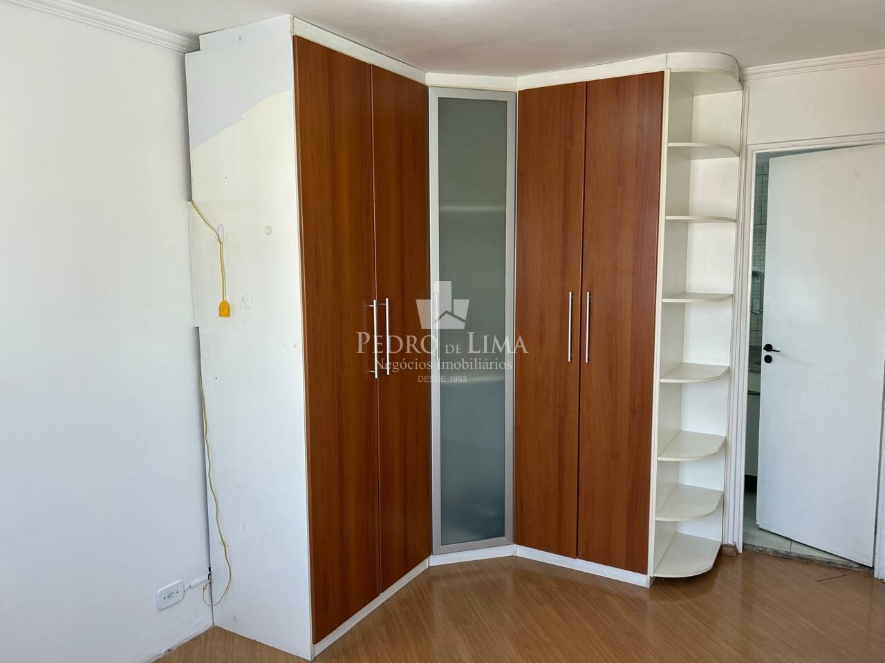 Apartamento 2 quartos 1 suíte, 1 vaga - Condomínio Edifício Villa Califórnia - Carrão 