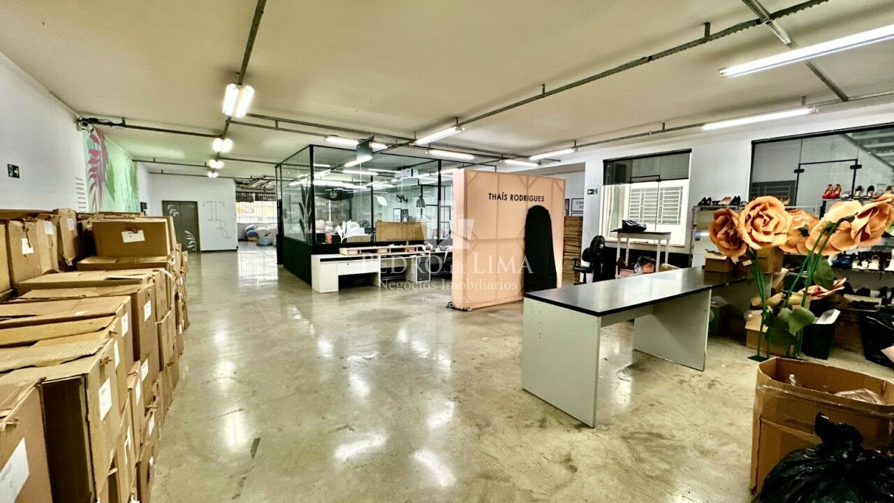 Prédio comercial para venda em região valorizada da Mooca, exclusivo para investidores !
