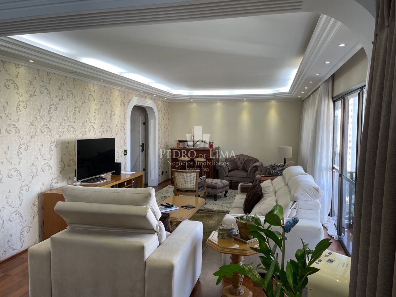 Condomínio Itaparica. Apartamento de 180m². 3 dormitórios (1 suíte) 3 vagas