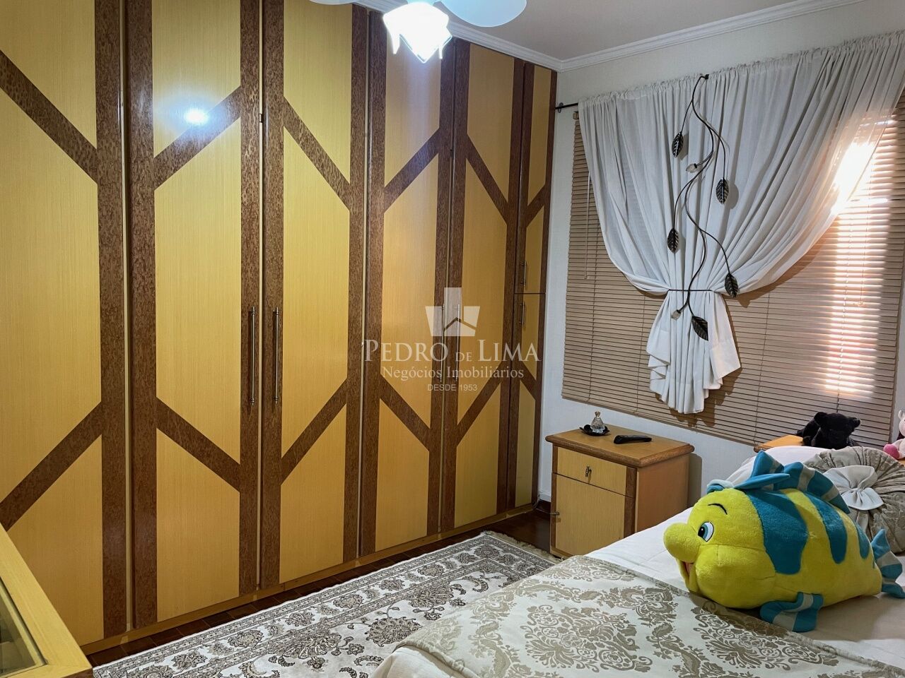 Condomínio Itaparica. Apartamento de 180m². 3 dormitórios (1 suíte) 3 vagas