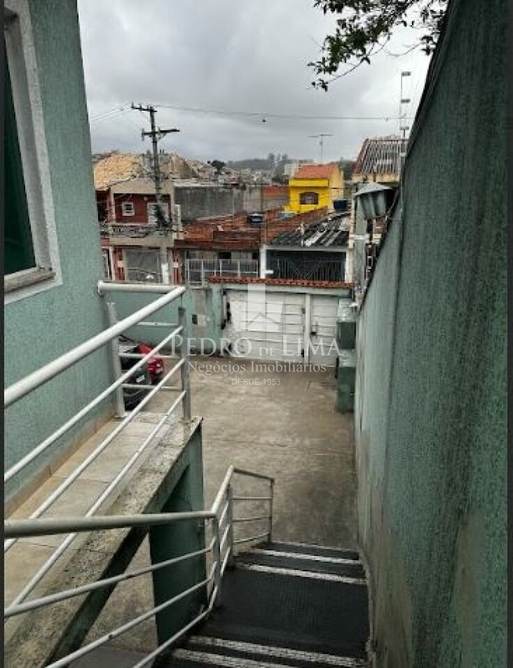 Sobrado em Condomínio 2 suítes e 1 vaga na Cidade Líder.