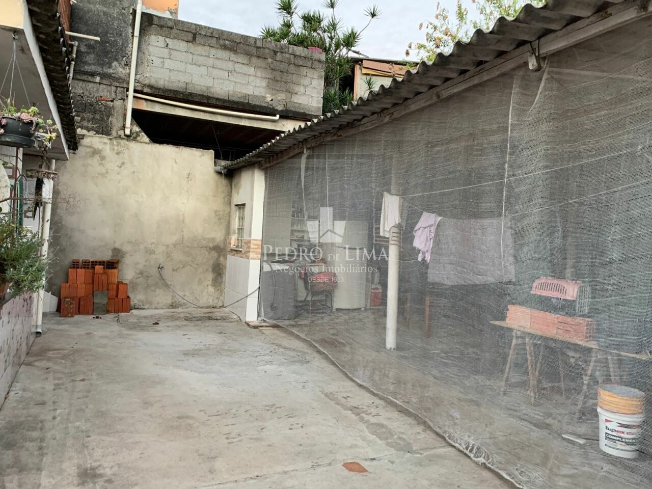 Casa Térrea de 90 m²  3 quartos, 6 vagas - Cidade Lider