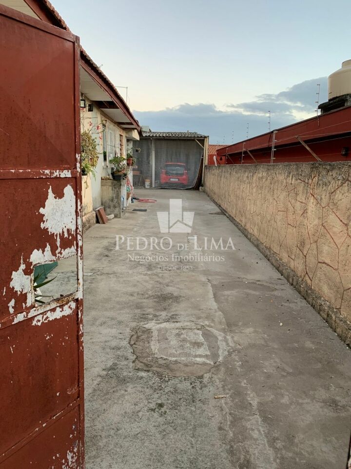 Casa Térrea de 90 m²  3 quartos, 6 vagas - Cidade Lider