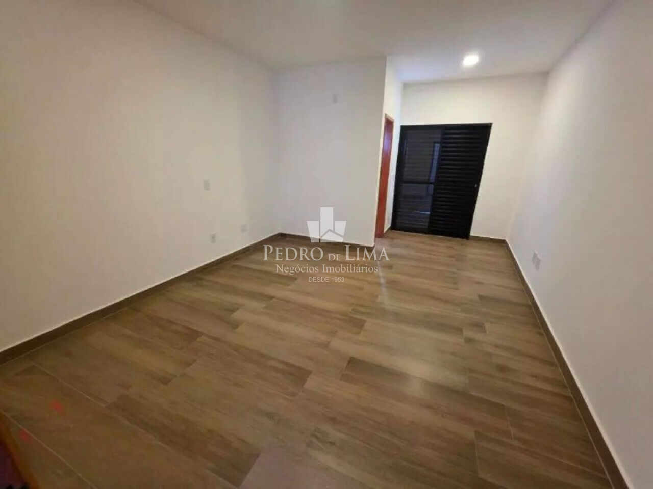imagem do imovel Sobrado frontal novo, na Vila Carrão, 3 suítes, 2 vagas, área de 120 m² ref: TP29427