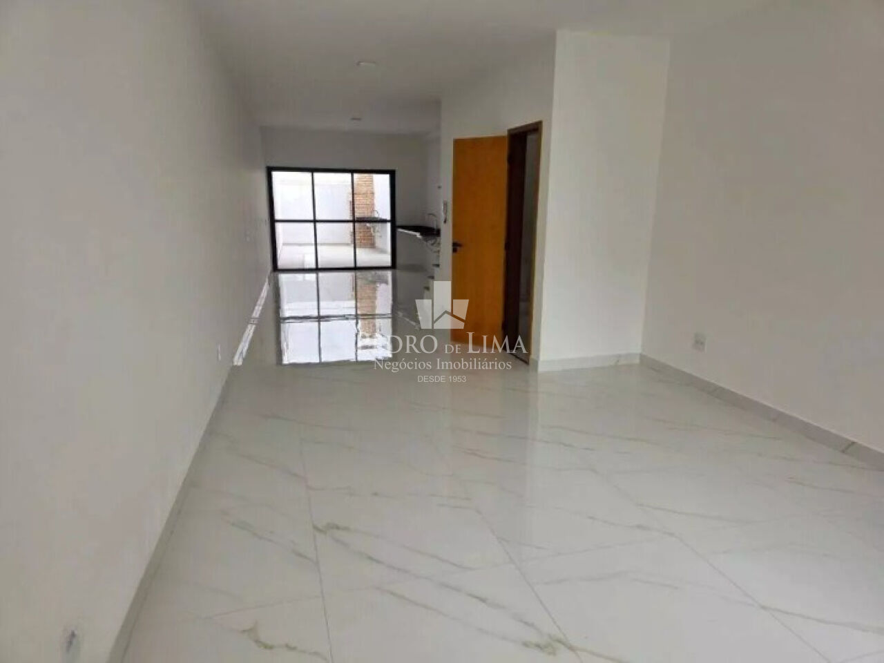 Sobrado frontal novo, na Vila Carrão, 3 suítes, 2 vagas, área de 120 m²